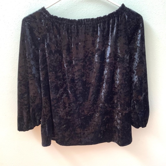 Jessica Simpson black off shoulder velveteen peasant blouse XS, 3/4 sleeves - Picture 3 of 3
